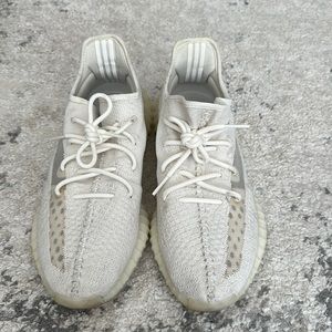 Yeezy 350 V2 in Bone - essentially brand new!